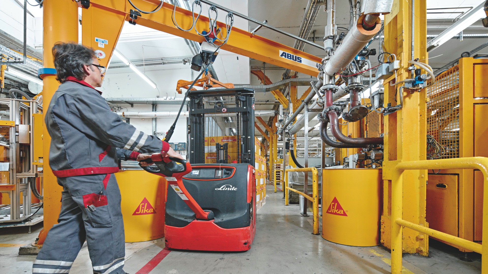 Купить штабелер б/у (new) - картинка pallet_stacker-moving-construction-0661_16x9w1920.jpg