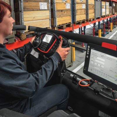 УЗКОПРОХОДНЫЕ ШТАБЕЛЕРЫ (new) - картинка VNA-order_picking-retail-4270_346_1x1w960-400x400.jpg