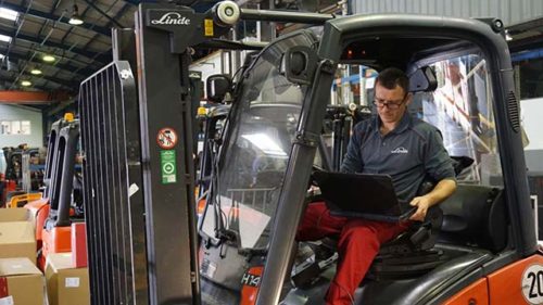 НЕМЕЦКИЕ ПОГРУЗЧИКИ LINDE (new) - картинка solution-approved_truck-inspection-0050_16x9w1920-500x281.jpg