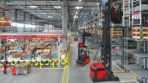 Готовое решение для склада: техника и стеллажи - картинка 1920_1080_20_3_10-500x281.jpg