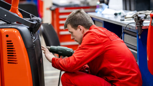 Обслуживание и ремонт - картинка 1920_1080_serv_14-500x281.jpg